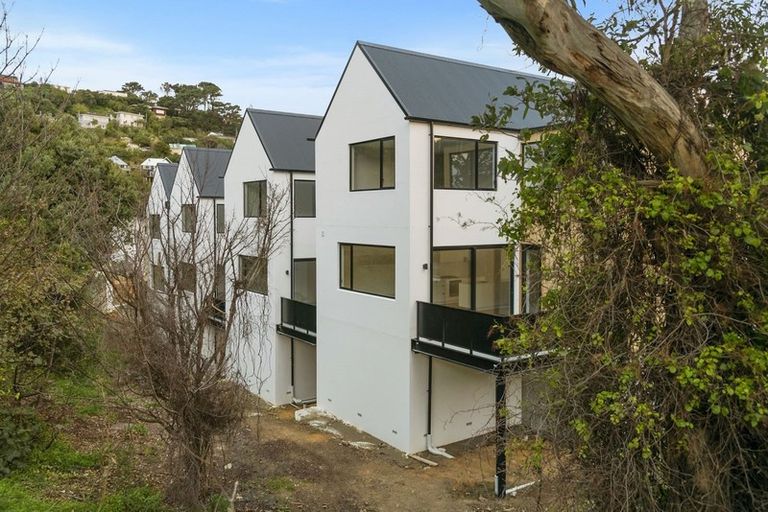 Photo of property in 5 Mary Dobson Way, Island Bay, Wellington, 6023