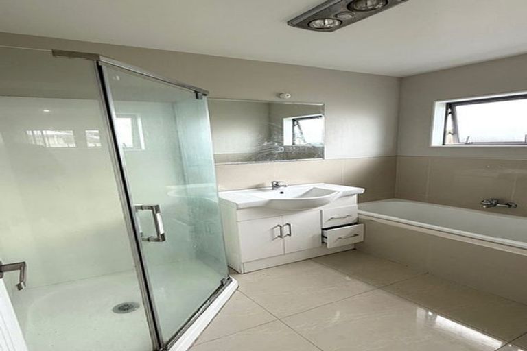 Photo of property in 21 Matata Drive, Takanini, 2112