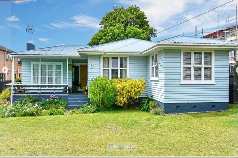 Photo of property in 14 Rogers Road, Manurewa, Auckland, 2102