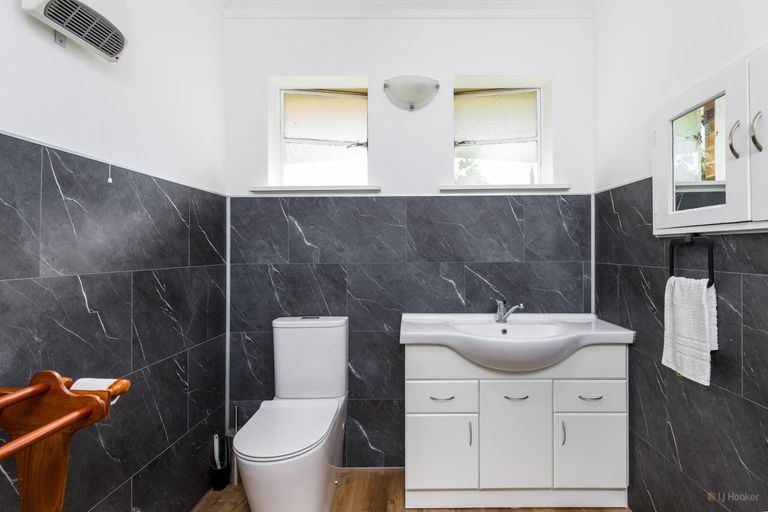 Photo of property in 2 Mill Road, Waimate, 7924