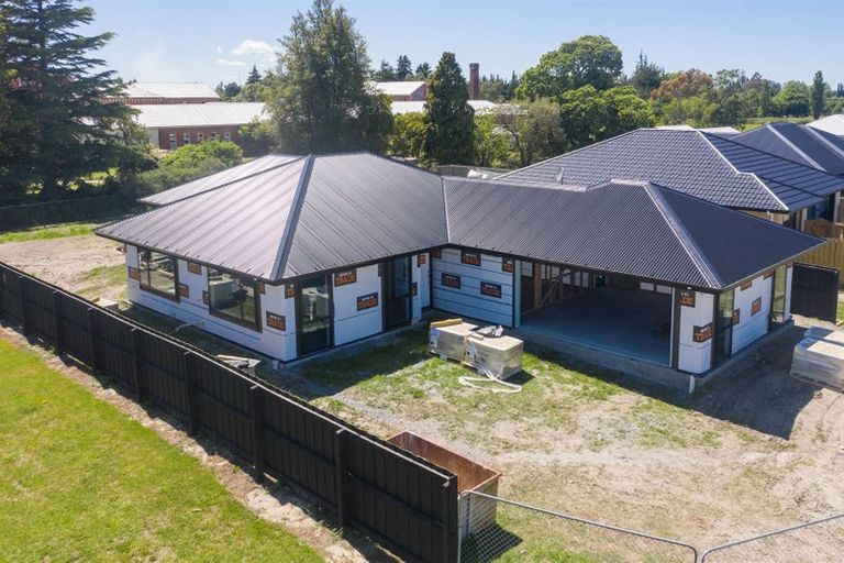 Photo of property in 23 Redhaven Rise, Netherby, Ashburton, 7700