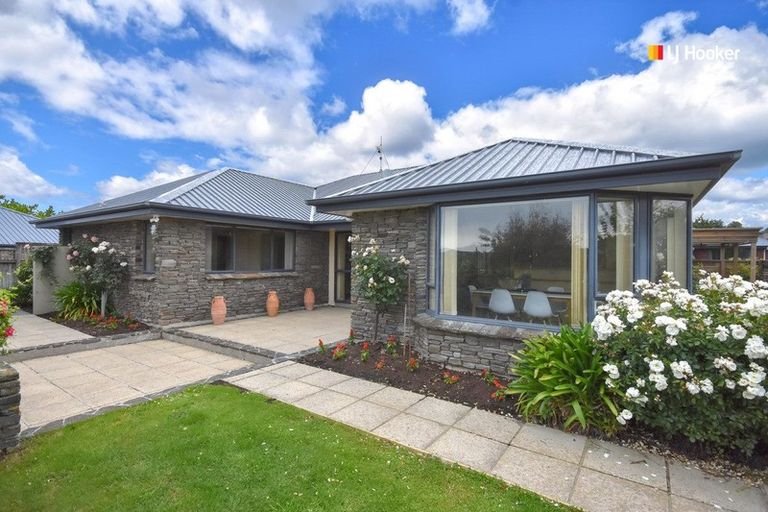 Photo of property in 18 Sunninghurst Drive, Fairfield, Dunedin, 9018