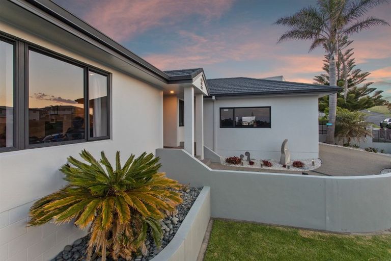 Photo of property in 5 Island View Heights, Coastlands, Whakatane, 3120