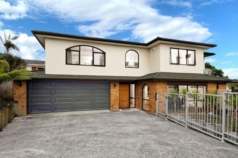 Photo of property in 147a View Road, Sunnyvale, Auckland, 0612