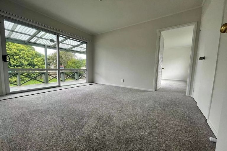 Photo of property in 377 Bucklands Beach Road, Bucklands Beach, Auckland, 2012