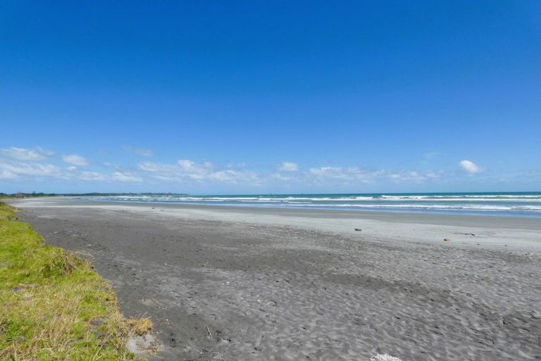 Photo of property in 2 Elley Drive, Carters Beach, Westport, 7825