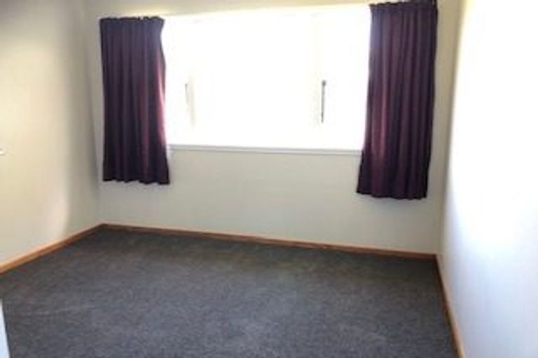 Photo of property in 1 Henderson Street, Kimbolton, 4774