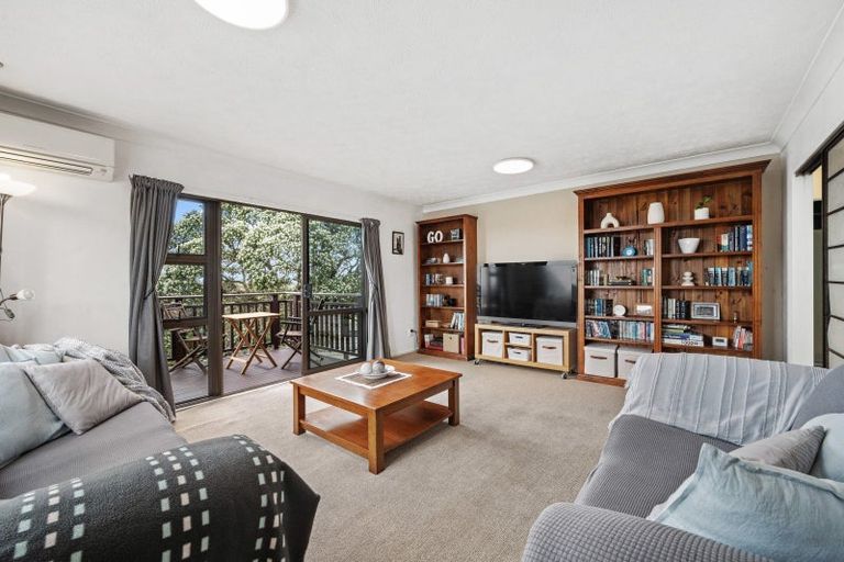 Photo of property in 1a Patons Road, Howick, Auckland, 2014