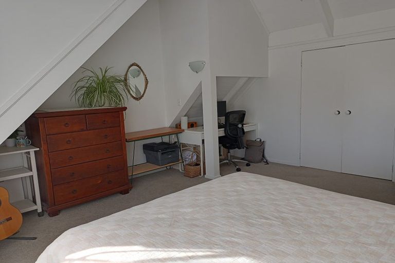 Photo of property in 2/37 Alexander Avenue, Torbay, Auckland, 0630