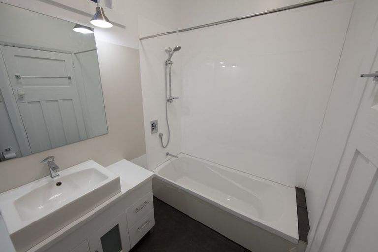 Photo of property in 28 Emerson Street, Berhampore, Wellington, 6023