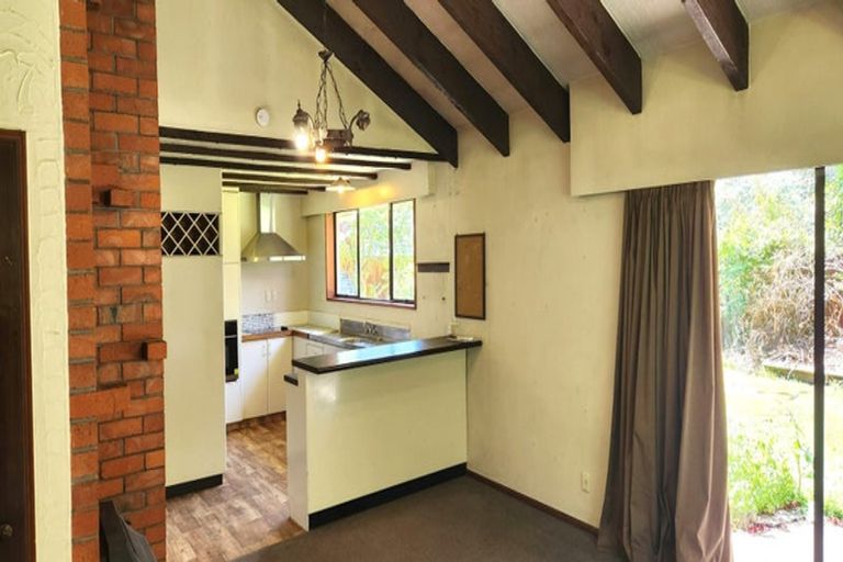 Photo of property in 27 Woodford Terrace, Ilam, Christchurch, 8053