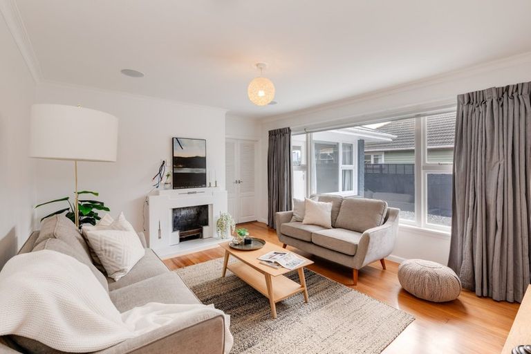 Photo of property in 10 Torquay Place, Bryndwr, Christchurch, 8053