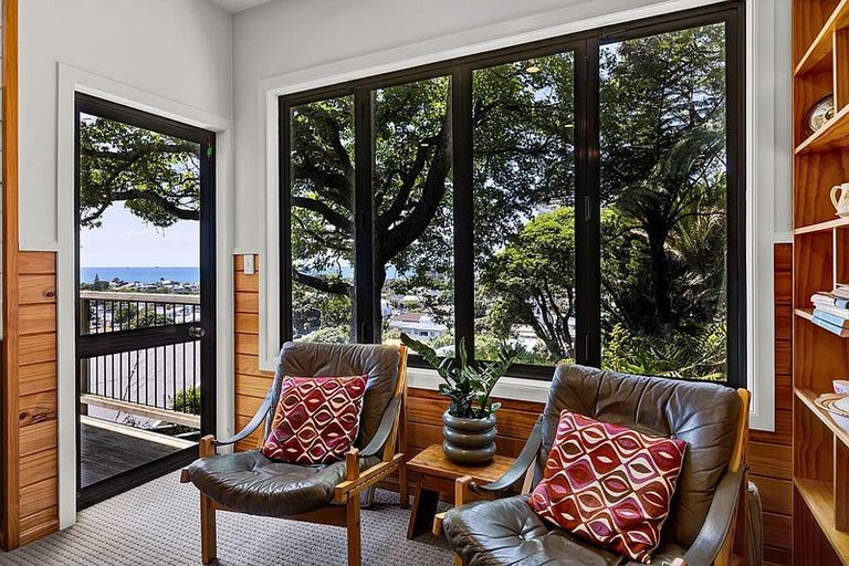 Photo of property in 70a Morley Street, New Plymouth, 4310