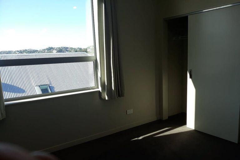 Photo of property in 9/2 Stone Street, Miramar, Wellington, 6022