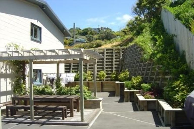 Photo of property in 80 Farnham Street, Mornington, Wellington, 6021