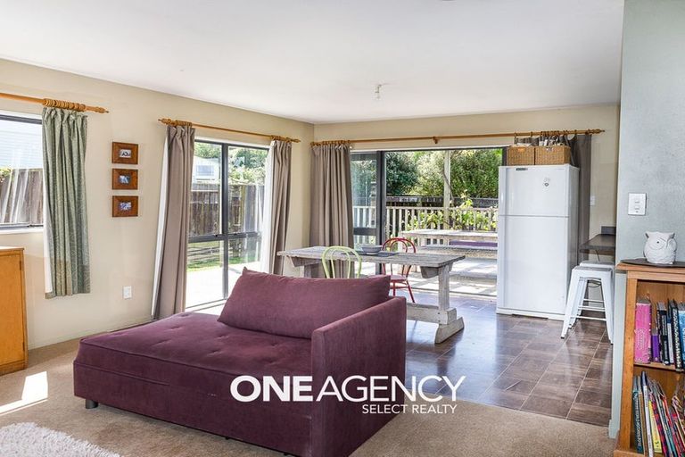 Photo of property in 20 Te Hiko Street, Takapuwahia, Porirua, 5022