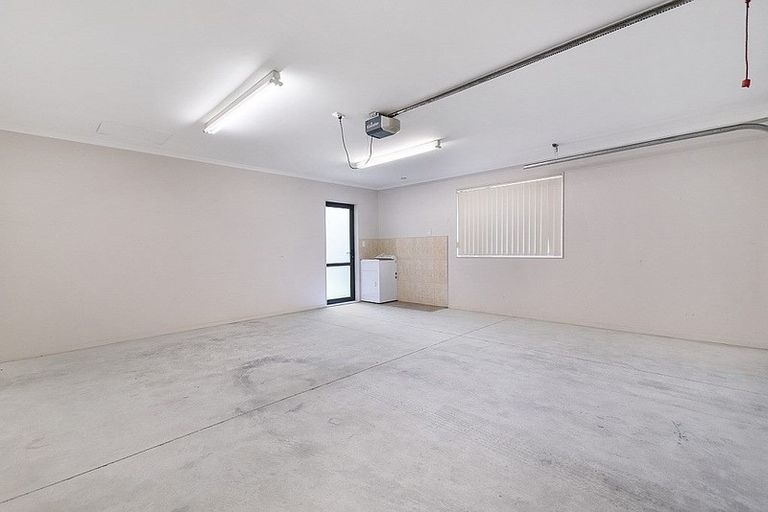 Photo of property in 45e Brandon Road, Glen Eden, Auckland, 0602