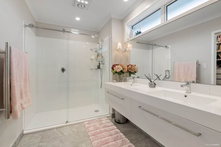 Photo of property in 28 Manuel Road, Silverdale, 0932