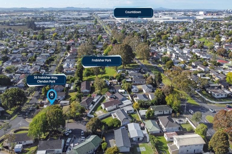 Photo of property in 36 Frobisher Way, Clendon Park, Auckland, 2103
