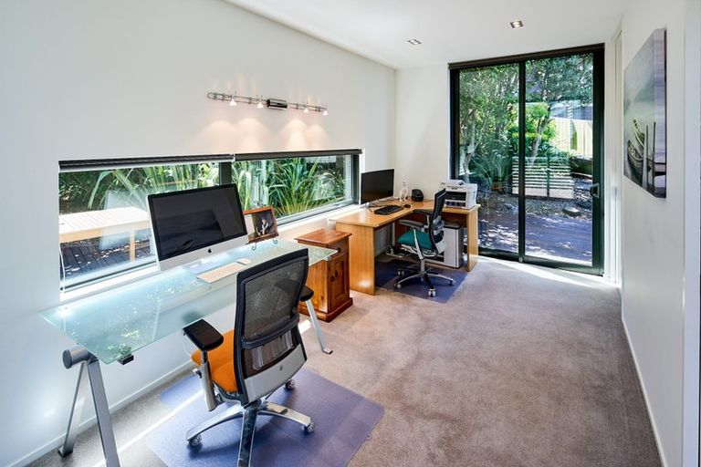 Photo of property in 24d Mandalay Terrace, Khandallah, Wellington, 6035