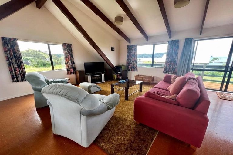 Photo of property in 2 Ngatiwai Place, Whangaruru, Russell, 0184