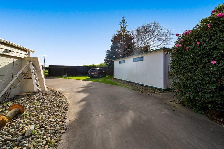 Photo of property in 301 Waihi Road, Hawera, 4673