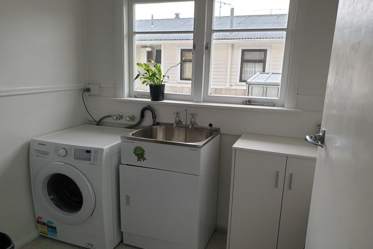 Photo of property in 12 Elm Street, Mangapapa, Gisborne, 4010