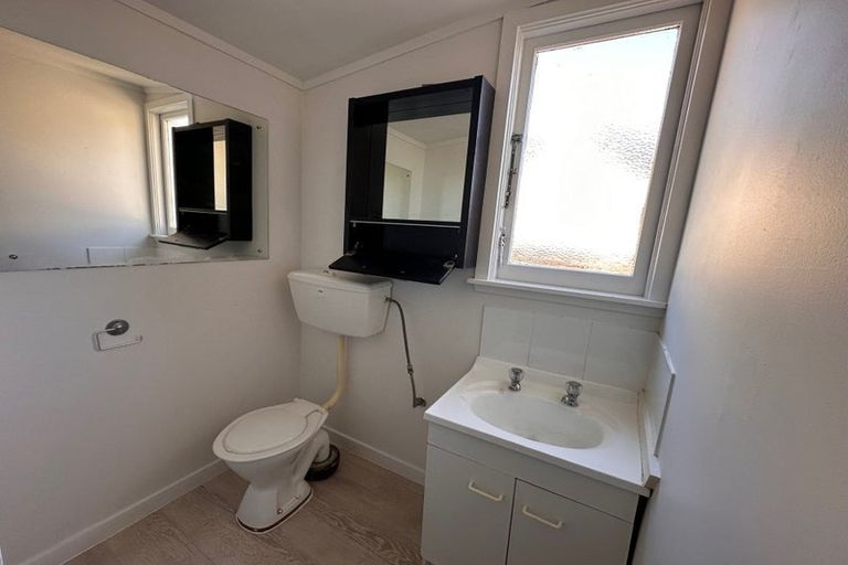 Photo of property in 23 Totara Street, Eastbourne, Lower Hutt, 5013