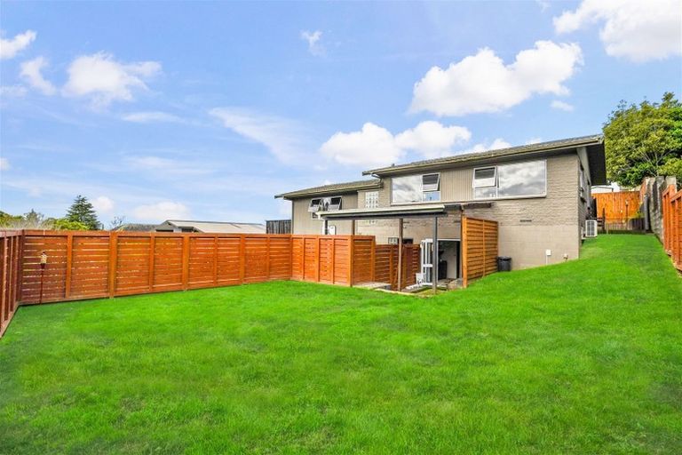 Photo of property in 10 Glendale Drive, Dinsdale, Hamilton, 3204