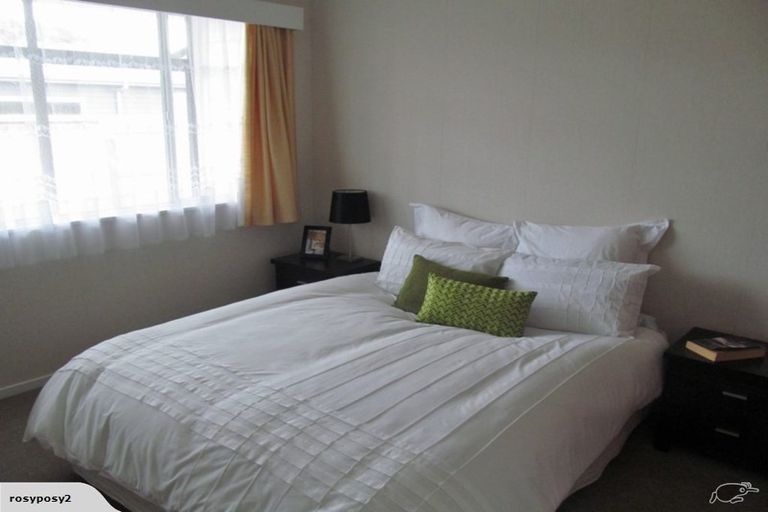 Photo of property in 4/7 Davies Street, Tawa, Wellington, 5028