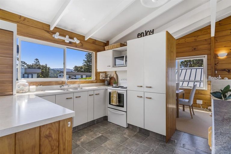 Photo of property in 22 Mccall Avenue, Pauanui, Hikuai, 3579