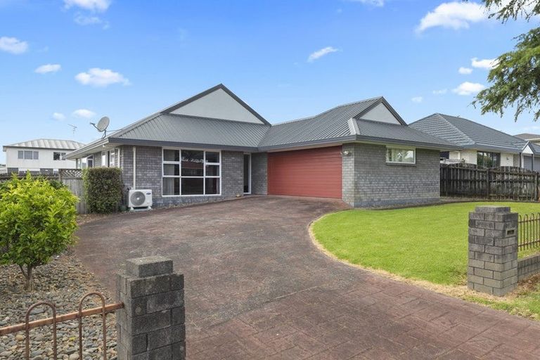 Photo of property in 32 Wellington Street, Pukekohe, 2120