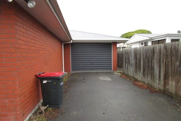 Photo of property in 128a Waimairi Road, Ilam, Christchurch, 8041