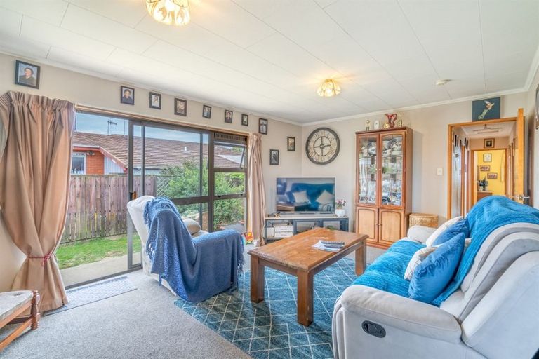 Photo of property in 10 Argyle Street, Kew, Invercargill, 9812