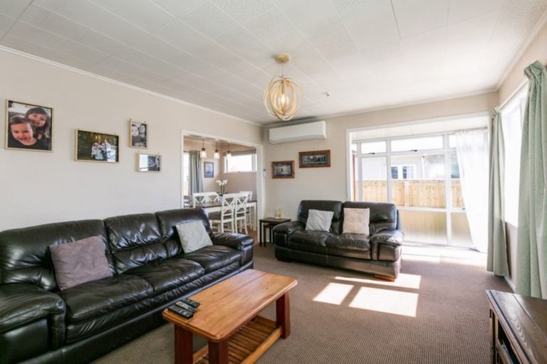 Photo of property in 27 Wharerangi Road, Tamatea, Napier, 4112