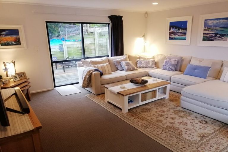 Photo of property in 24 Montclair Rise, Browns Bay, Auckland, 0630