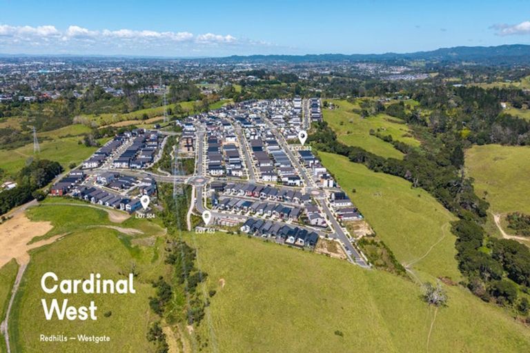 Photo of property in 33 Red Hills Road, Massey, Auckland, 0614