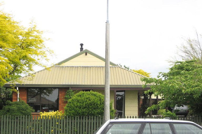 Photo of property in 9 Edron Place, Redwood, Christchurch, 8051