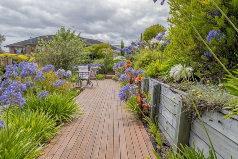Photo of property in 38 Monarch Place, Paraparaumu Beach, Paraparaumu, 5032