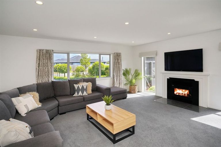 Photo of property in 8 Quartz Drive, Rolleston, 7614
