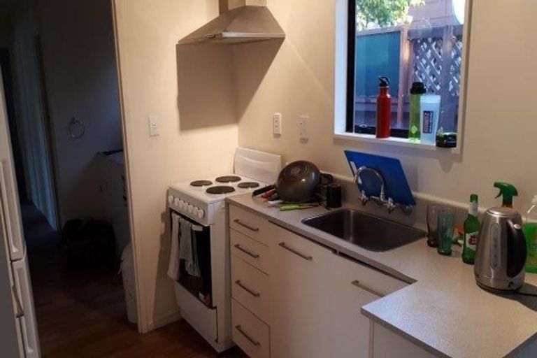 Photo of property in 16a Peer Street, Upper Riccarton, Christchurch, 8041