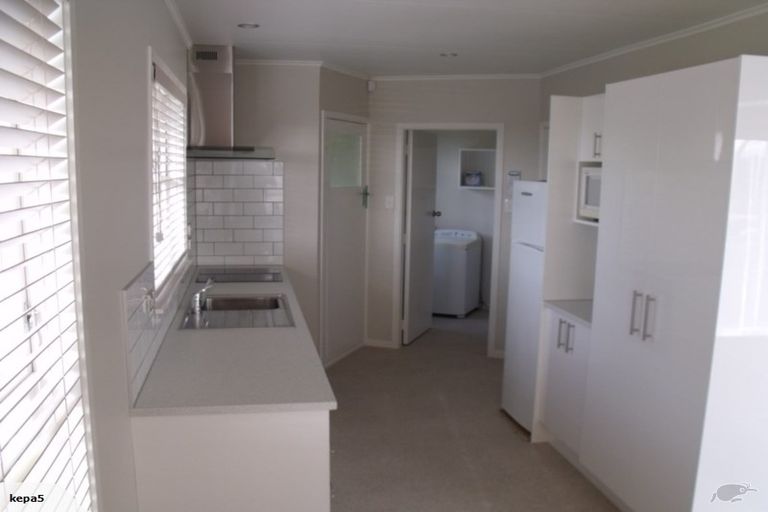 Photo of property in 102 Arahura Crescent, Waitangirua, Porirua, 5024