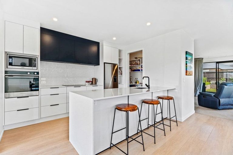 Photo of property in 7 Tahi Street, Albert Town, Wanaka, 9305