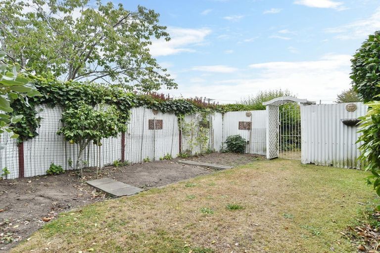 Photo of property in 2/513 Mairehau Road, Parklands, Christchurch, 8083