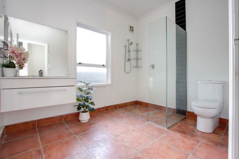 Photo of property in 40a Lister Crescent, Maraenui, Napier, 4110