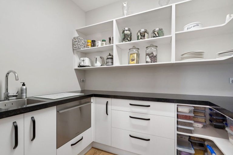 Photo of property in 14 Summerfield Way, Parahaki, Whangarei, 0112