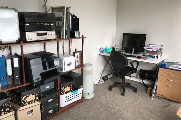 Photo of property in 19 Fettes Crescent, Seatoun, Wellington, 6022