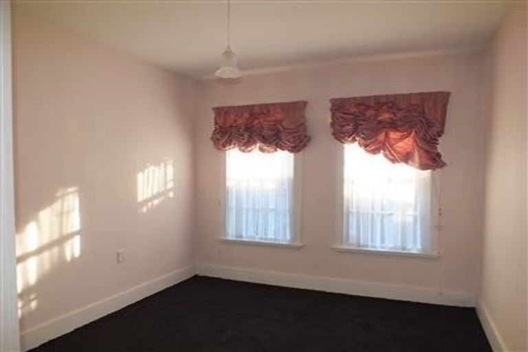 Photo of property in 98 Kahu Road, Fendalton, Christchurch, 8041