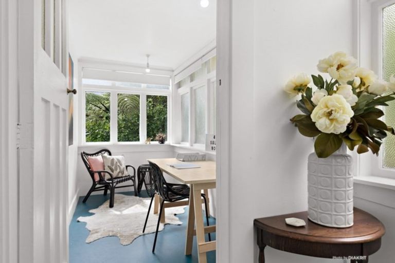 Photo of property in 31 Ngaio Gorge Road, Ngaio, Wellington, 6035