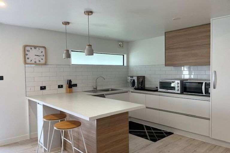 Photo of property in 11 Marendellas Drive, Bucklands Beach, Auckland, 2014